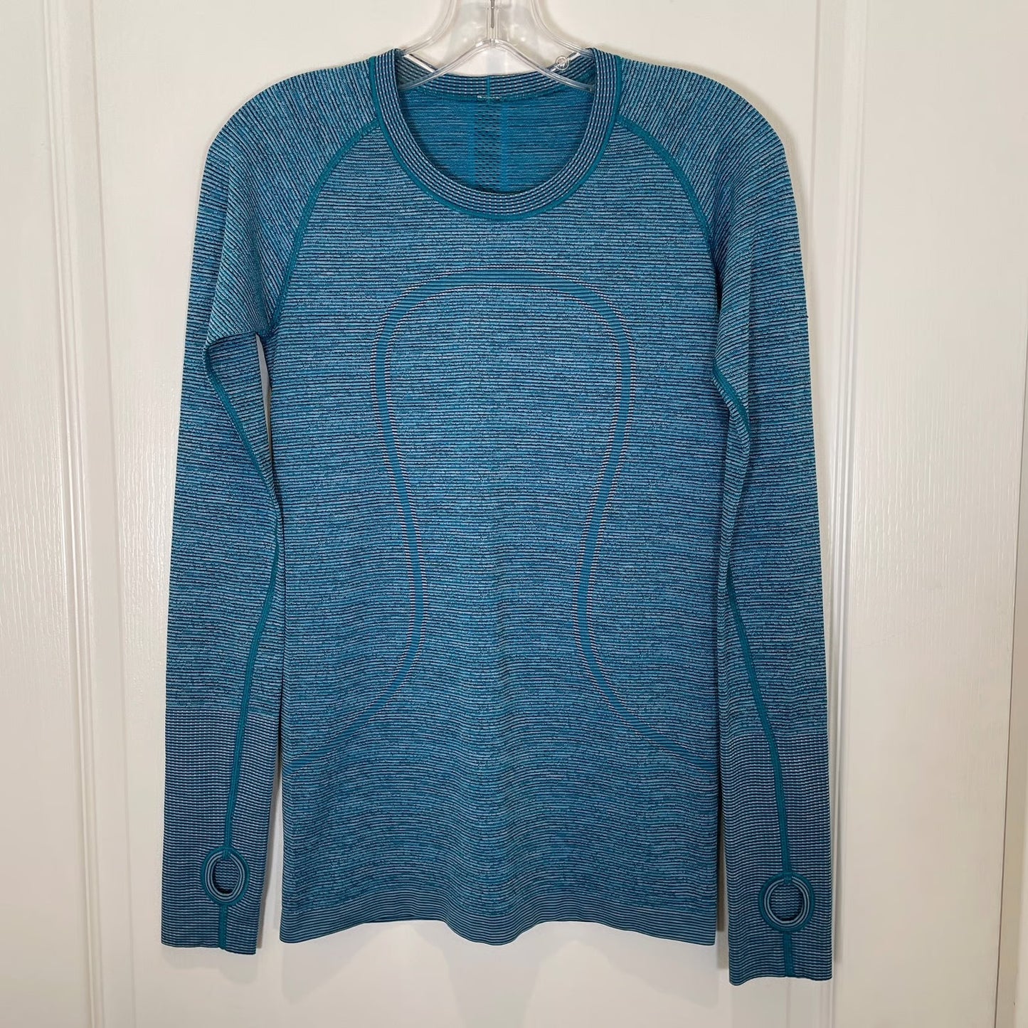 Lululemon Longsleeve - Size 6