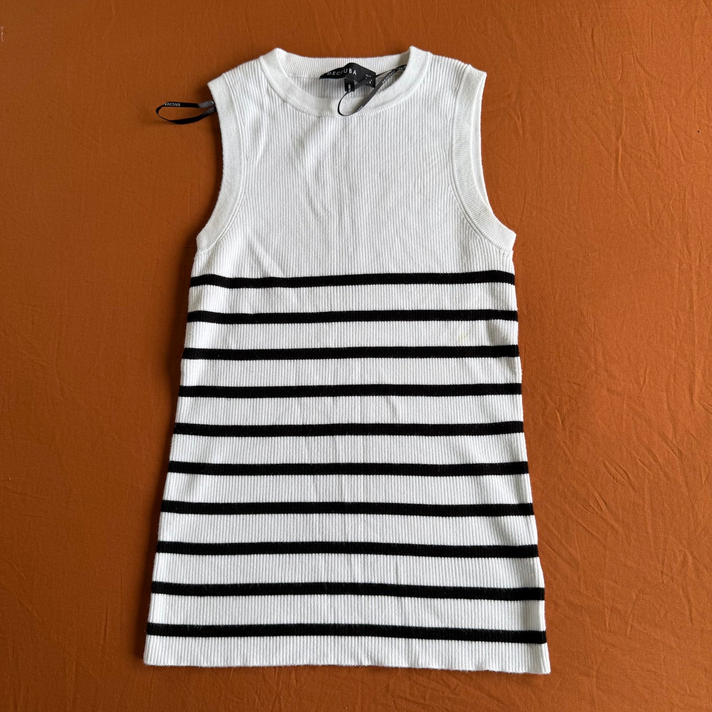 Decjuba Tank - Size 6
