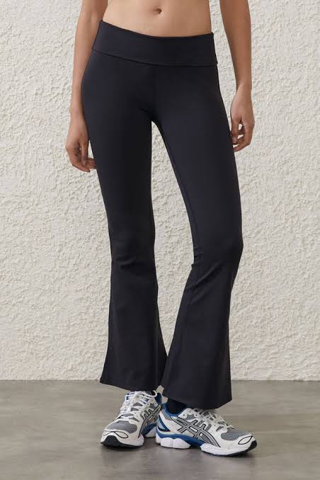 Cotton on Body Leggings - Size small