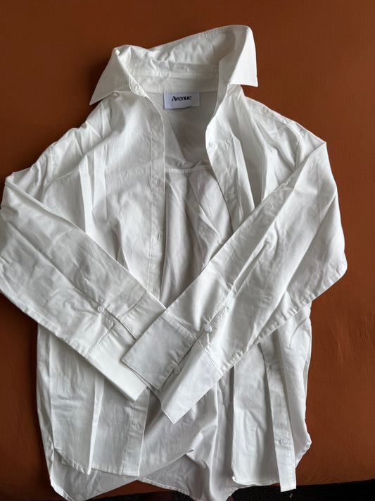 Avenue Button Up - Size M