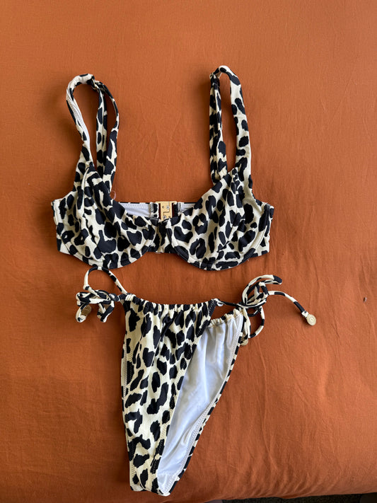 Tiger Lilly Bikini - Size Small