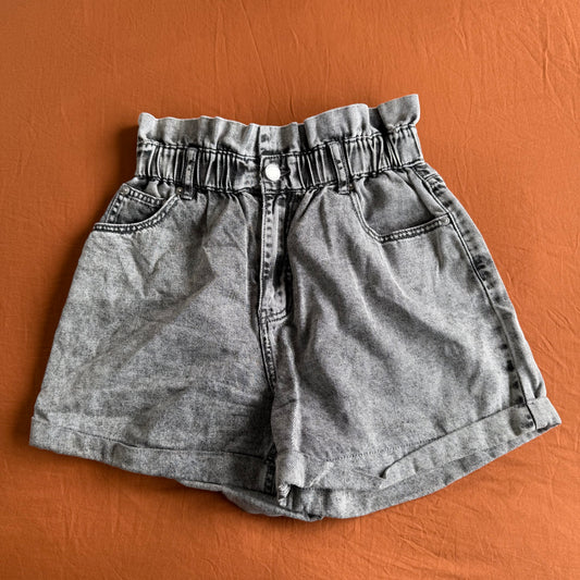 Decjuba Shorts - Size 6