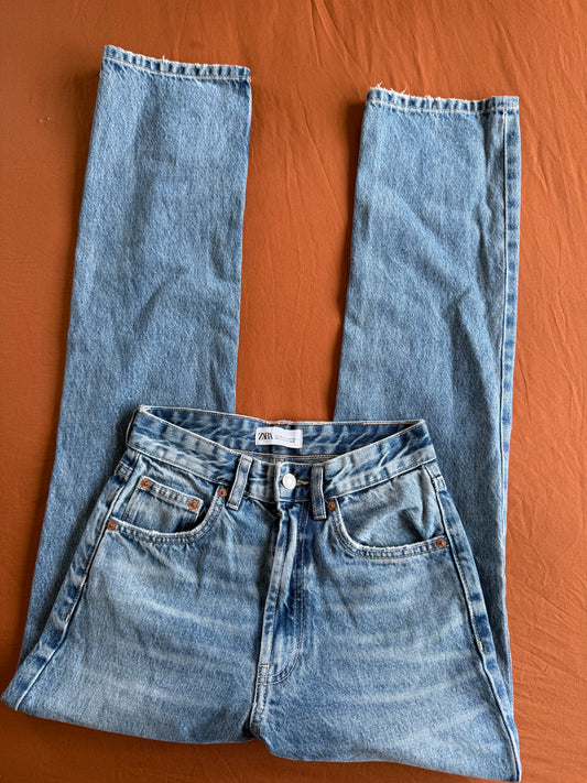 Zara Jeans - Size 6