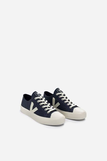 Veja Shoes - Size EU 37